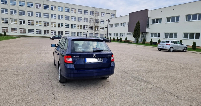 Skoda Fabia cena 33900 przebieg: 150000, rok produkcji 2018 z Bydgoszcz małe 154